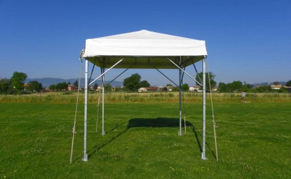 Gazebo in acciaio zincato. Dim. 3 x 3 m.