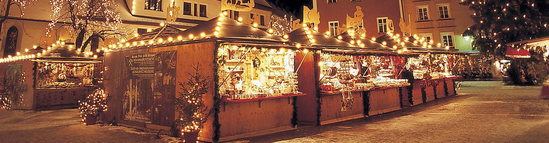 Vipiteno era in passato una famosa città mercantile. In inverno il suo centro storico affascina con il suo tradizionale mercatino natalizio.