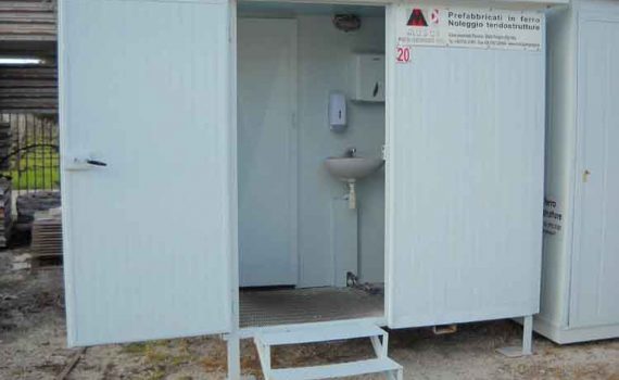 WC U/D Dim. 1 x 3 m.