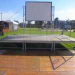 Palco 6 x 4 m.