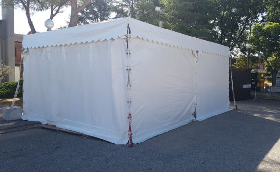 Gazebo 8 x 5 m.